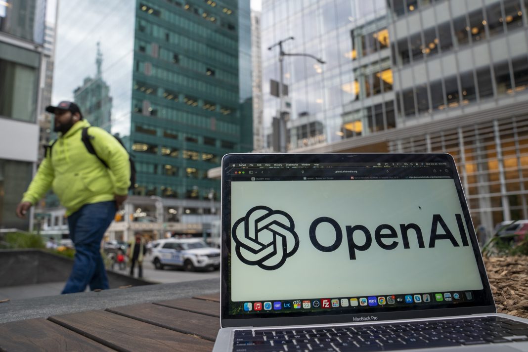 La ambición de OpenAI: un navegador, una red social y una superaplicación en un mes